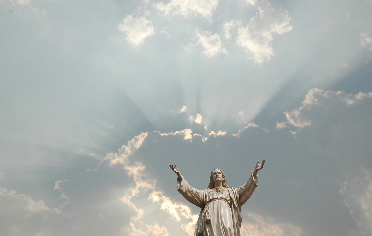 Jesus clouds